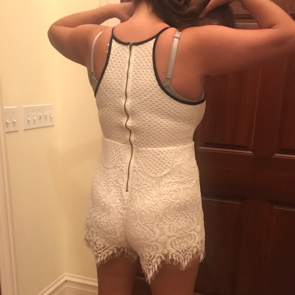 White lace romper L - Picture 2 of 7